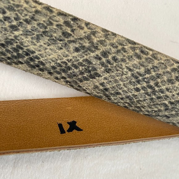 Elaine Conye Belt Beige Gray Snakeskin Leather Distressed Plate Pin Buckle 1X - Picture 11 of 11